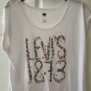 Levi’s  Scoop neck T-shirt